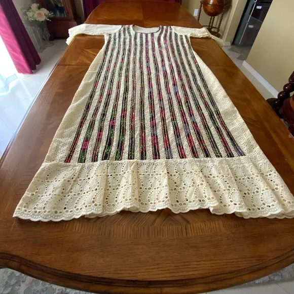 Elegantly designed Custom Made African Outfit. - Picture 13 of 14